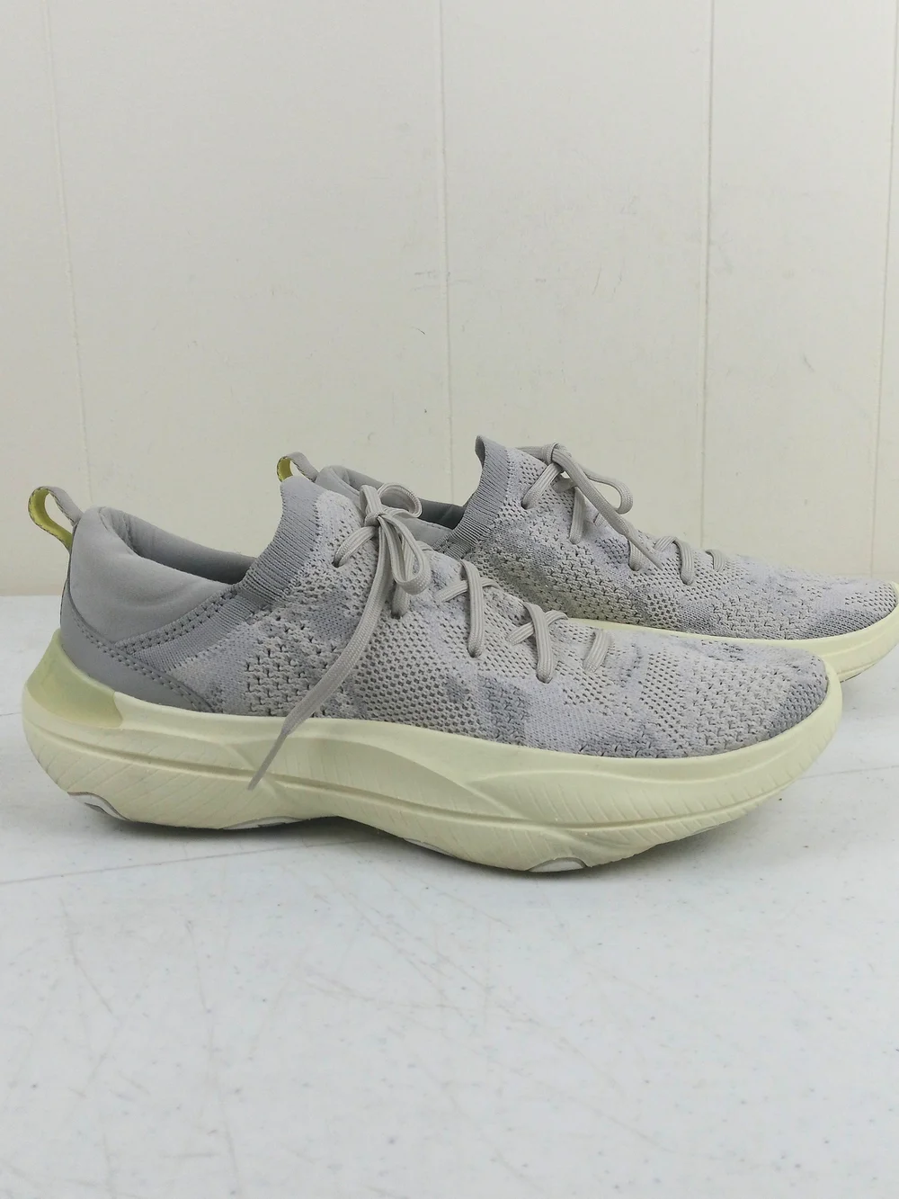 Sorel Women's Explorer Blitz Stride Lace Up Sneakers Size 8 Breathable Gray Knit